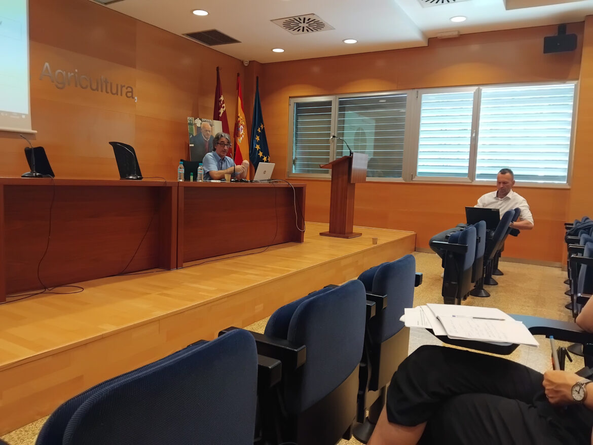 Présentation de M. Boludu, Murcia - Espagne